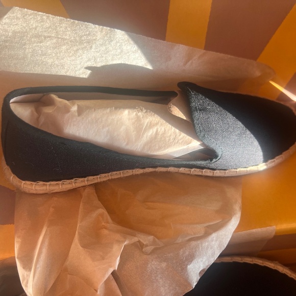 🥿 Soludus Women’s Piping Smoking Slipper | BRAND NEW IN BOX | Size 8-8.5 | $50 - Picture 3 of 7